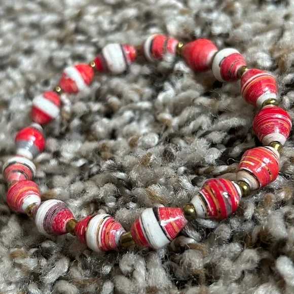 NWOT Paper Bead Bracelet - Picture 3 of 5